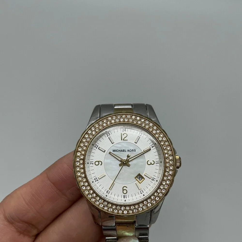 Michael Kors Madison MK-5584 Womens Watch 33mm MOP Crystals New Battery 6.25